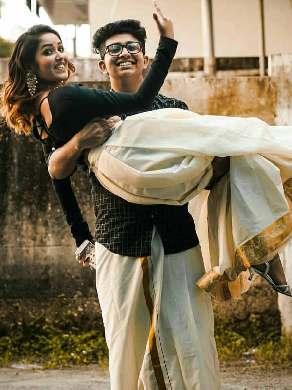 அழகு பதுமை