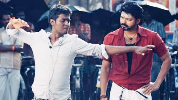விஜய் மூன்று கதாபாத்திரத்தில்