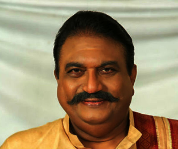தமிழில் 6 படங்கள்