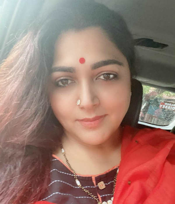 திரைப்படங்களை தயாரித்து
