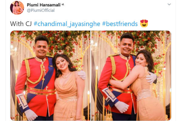 கட்டியணைத்து..