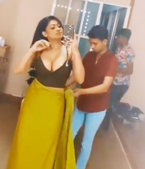சேலை கட்டும் வீடியோ