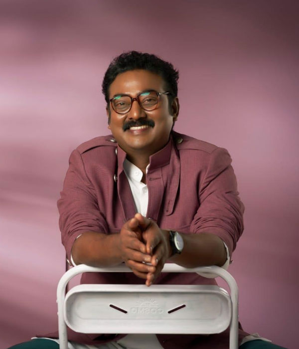 வெற்றி கதாநாயகனாக