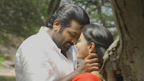அம்மா கதாபாத்திரத்தில்