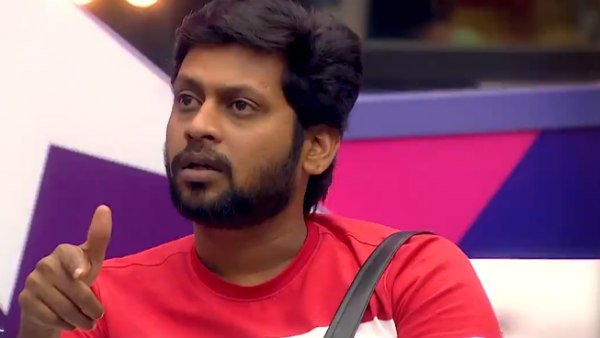 கொஞ்சம் கொஞ்சமாக கிழிகிறது