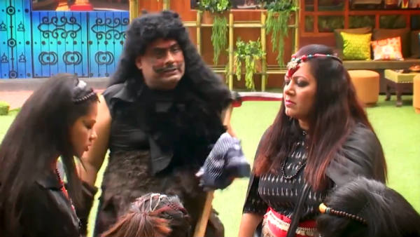 அழுத்தக்கார பாப்பா சனம்