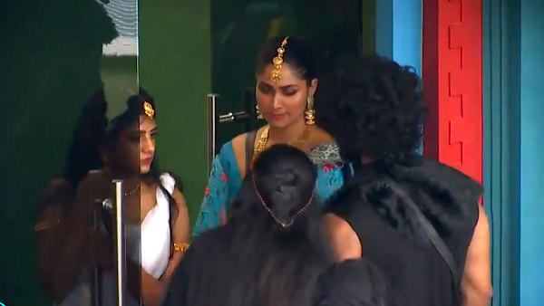 போடா வாடா என ஏக வசனம்