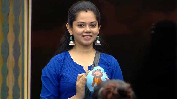 சிங்கப்பெண்ணே