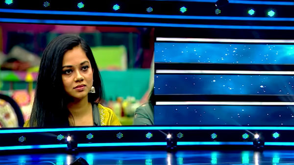 ஷிவானி சப்போர்ட்
