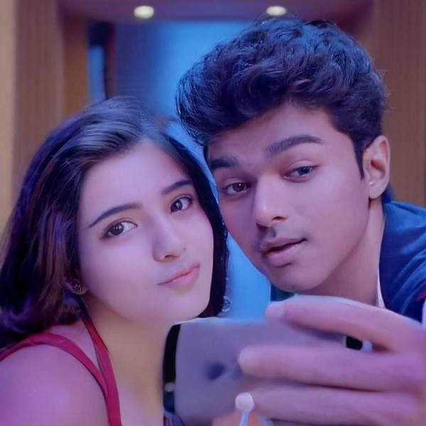பிரபலங்களின் போட்டோக்கள்