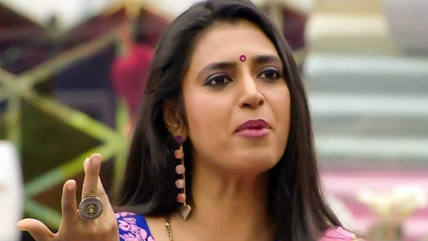 முழுக்க பொய்தான்