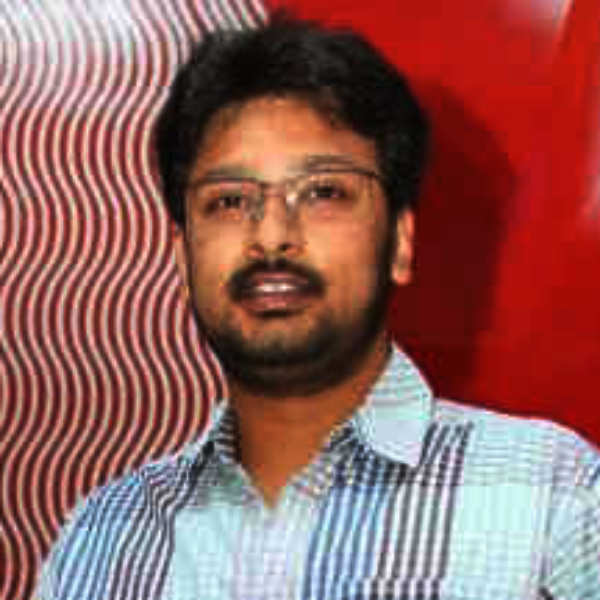 இயக்குநர் அவதாரம்