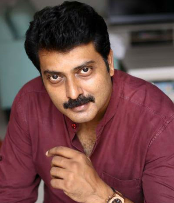 அஞ்சாதே