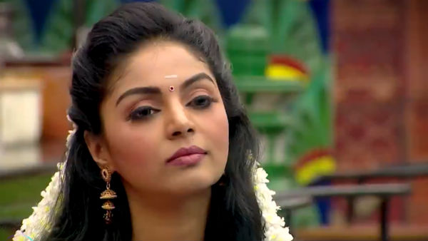இங்கிதத்தை இழந்த சனம்