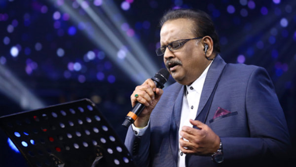 வாழ்ந்த கலைஞன்