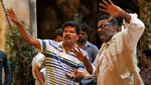 விவரங்களை ஆராய்ந்து