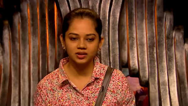 அனிதா நாமினேஷன்