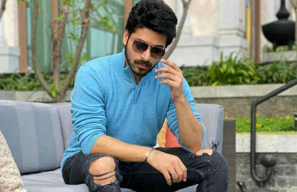 காதல் மன்னனாக