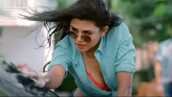 ஹாட்னஸ் அட்டகாசம்