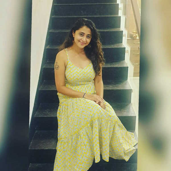 அளவான நடிப்பு