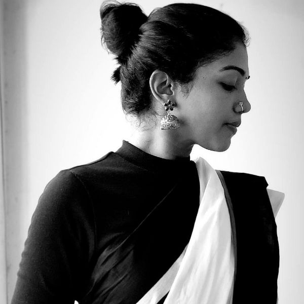 அற்புதமான லுக்கில்
