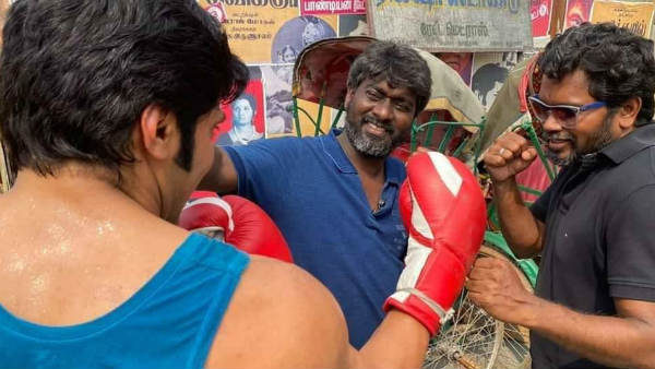 இருவரும் மோதிக்கொள்ளும்