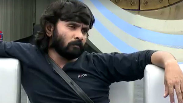 கார் மோதி விபத்து