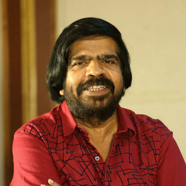 தேனாண்டாள் முரளி
