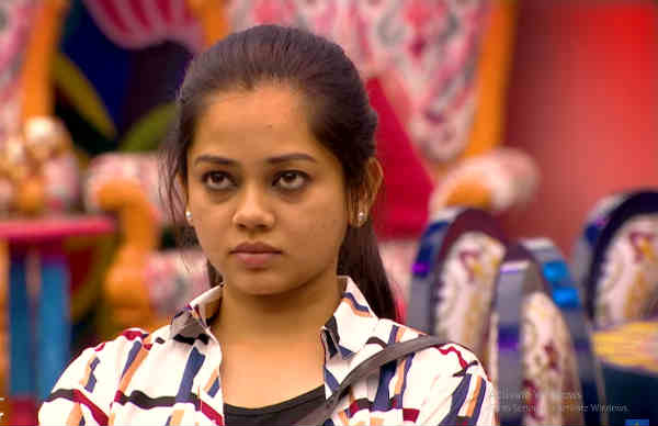 அனுதாபம் தேடிய அனிதா
