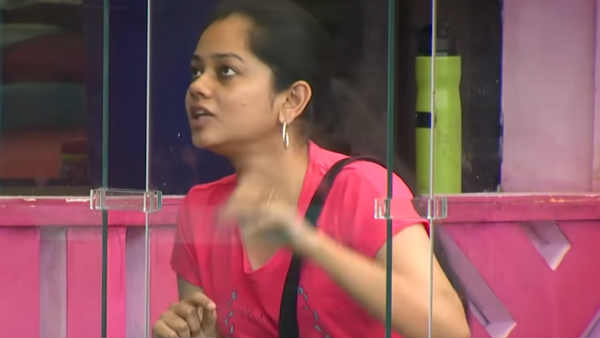 ஹைலைட் அனிதா