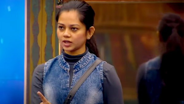 கிழித்துவிட்ட அனிதா
