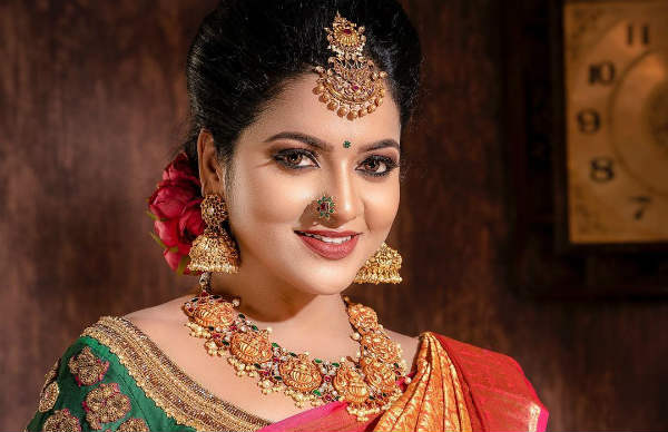 மர்ம முடிச்சுகள்