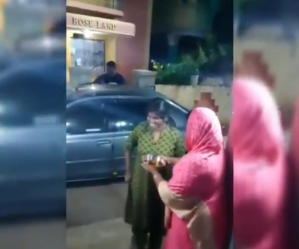 ஆரத்தி எடுத்து வரவேற்பு
