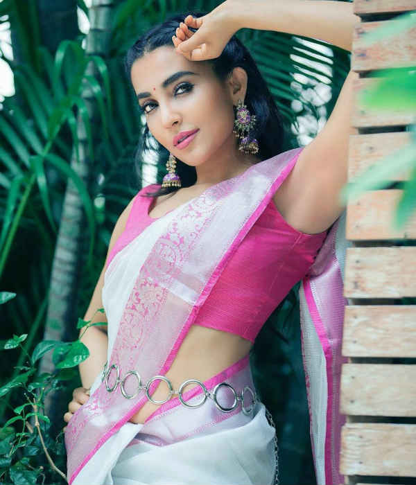 அதில் வெற்றியும் கண்டு
