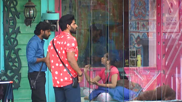 முதல் புரமோவில் ரியோ