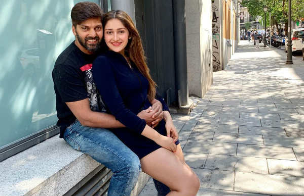 ரொமான்டிக்காக வாழ்த்து