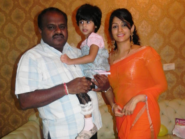 முன்னாள் முதல்வர்