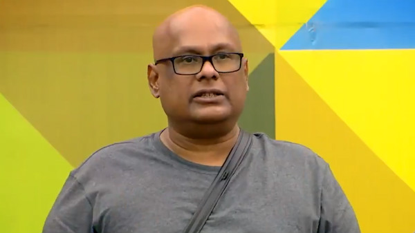 சிரிப்பே ஃபேக்குன்னு சொல்லிட்டாங்க..