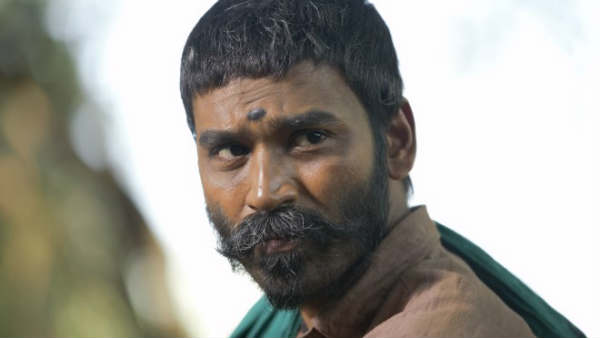 சிறந்த நடிகர் – தனுஷ்