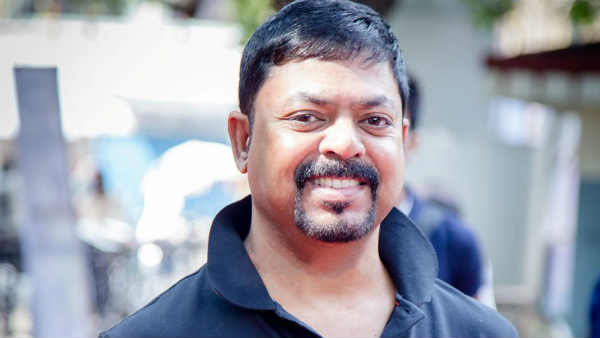 வயது வந்தவர்களுக்கு மட்டும்