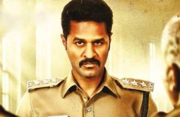 போலீஸ் அதிகாரியாக