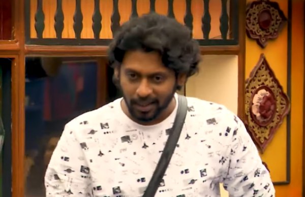 தலையை ஆட்டிய ஆரி
