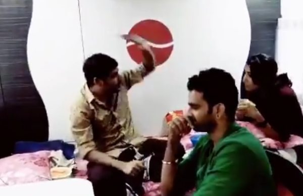 நமக்கு சோறு தான் முக்கியம்