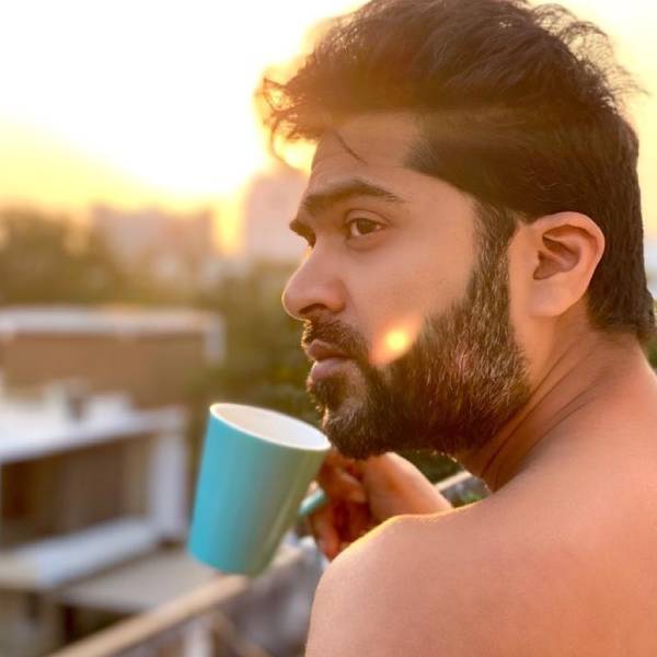 STR GOES BARE BODY IN THIS LATEST CLICK - TRENDING PIC STR GOES BARE BODY IN THIS LATEST CLICK - TRENDING PIC