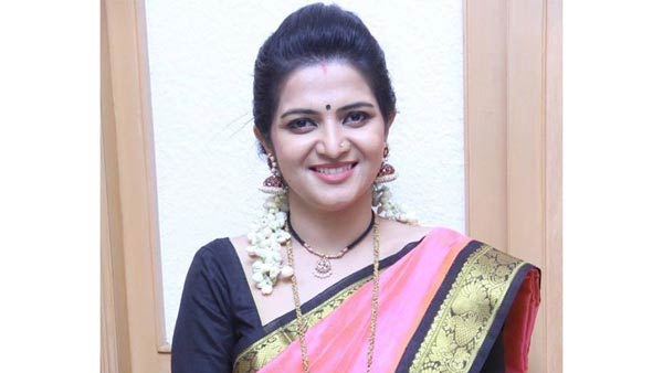 பிரபல நடிகருடன் நெருக்கம்