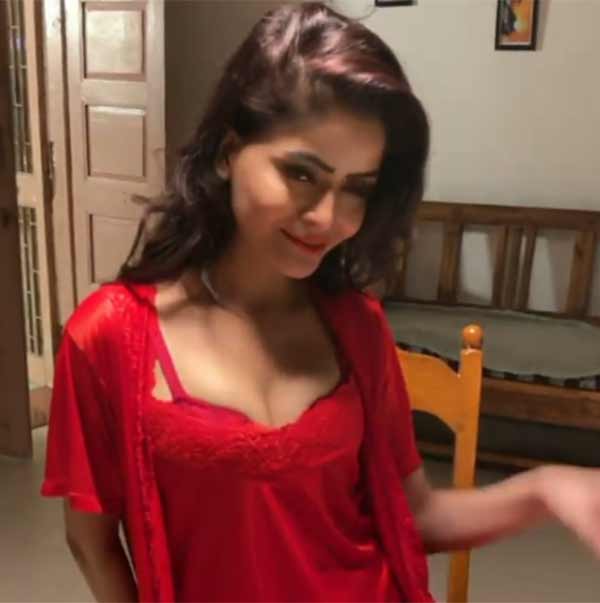 நீதிமன்றத்தில் ஆஜர்