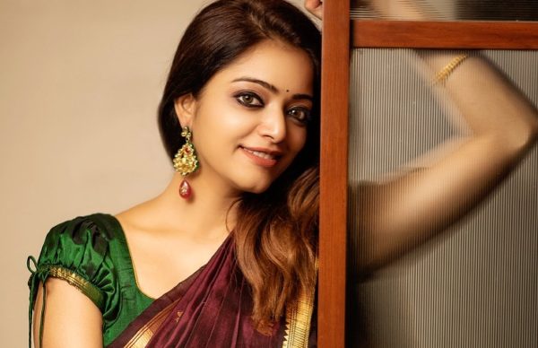 ஜனனி ஐயர் ஓபன்ஸ் அப்