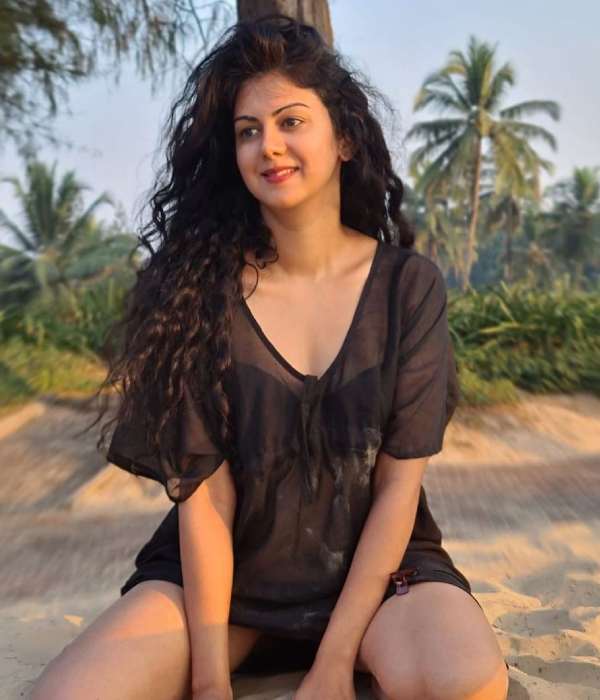 Jayam Ravis heroine returns after fifteen years with same glamour Jayam Ravis heroine returns after fifteen years with same glamour