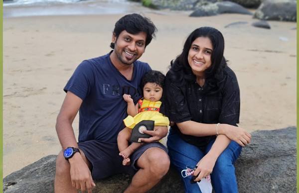 மனைவியுடன் செலிபிரேஷன்