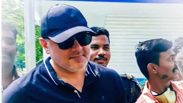 Thala Ajith changes to super mass getup after five years - latest pics explodes the internet Thala Ajith changes to super mass getup after five years - latest pics explodes the internet